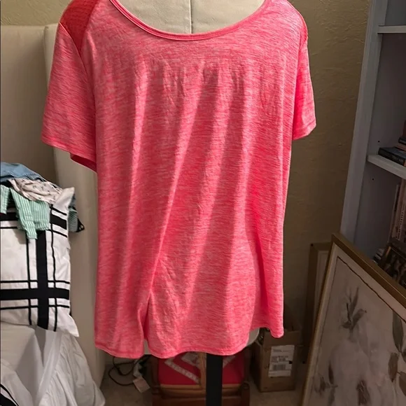 Women's Pink Top - Picture 1 of 3